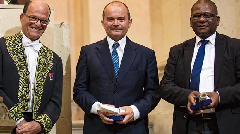 Serge Eholié et Xavier Anglaret lauréats du Prix Christophe Mérieux 2017